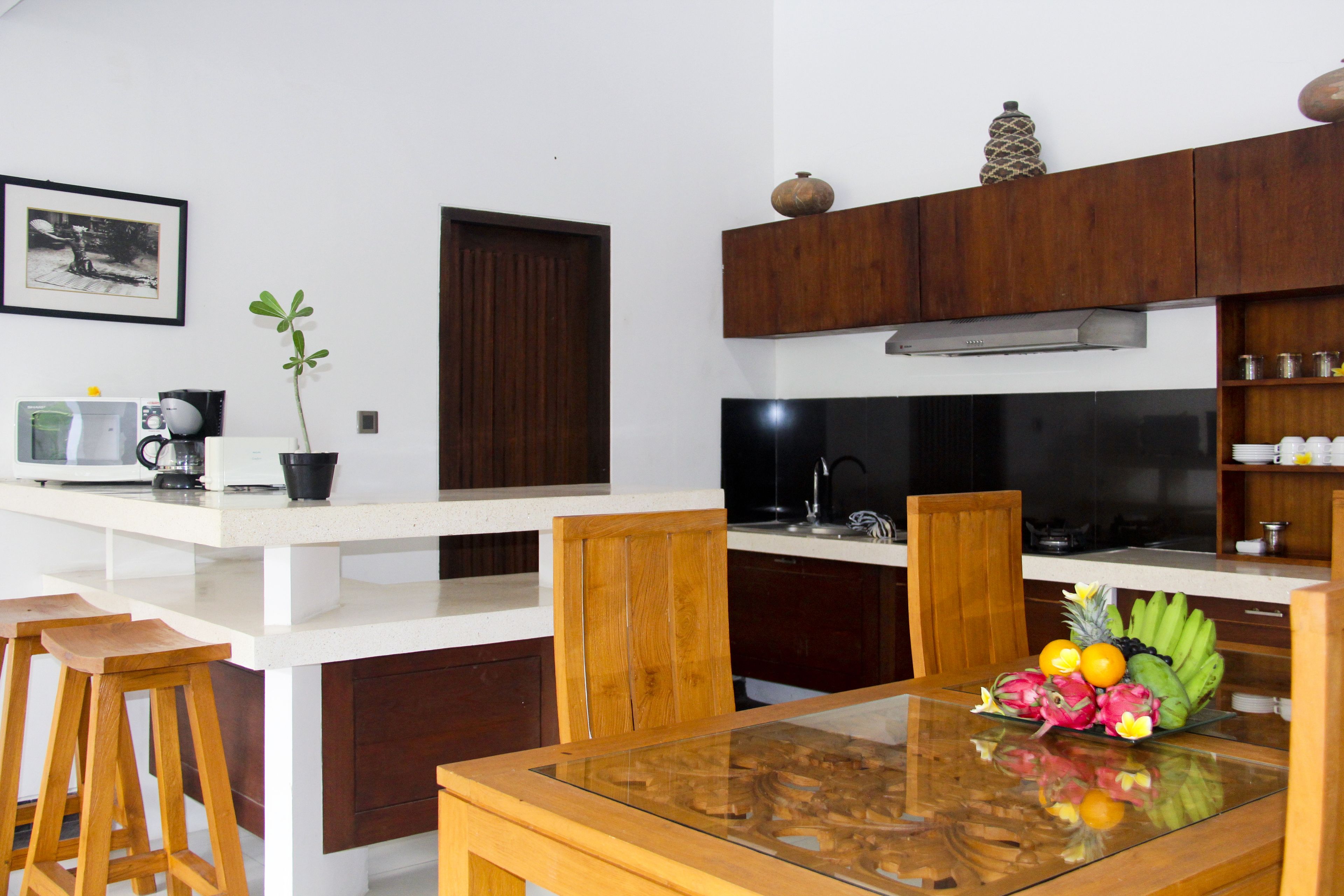 Delu Villas & Suites