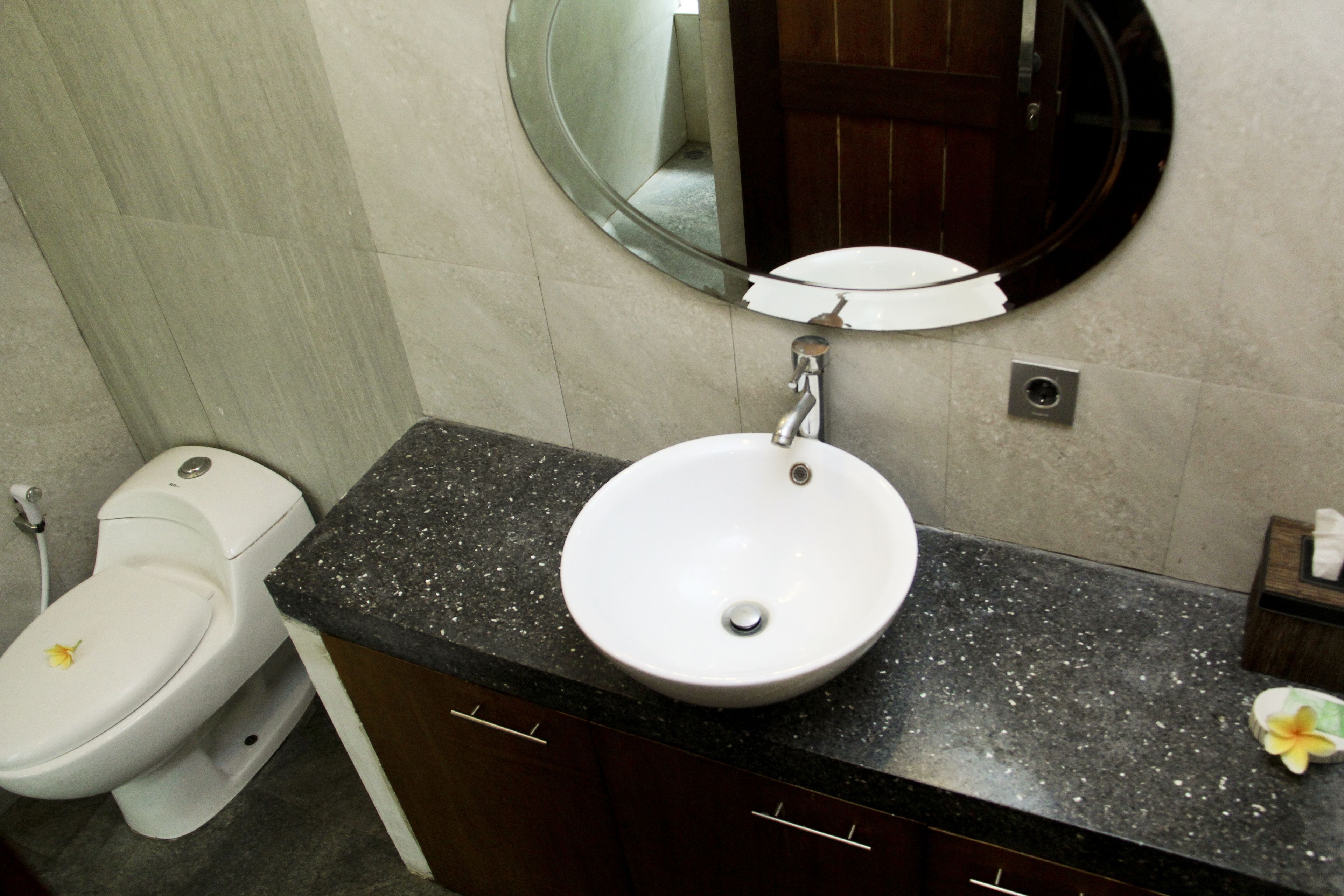 Delu Villas & Suites