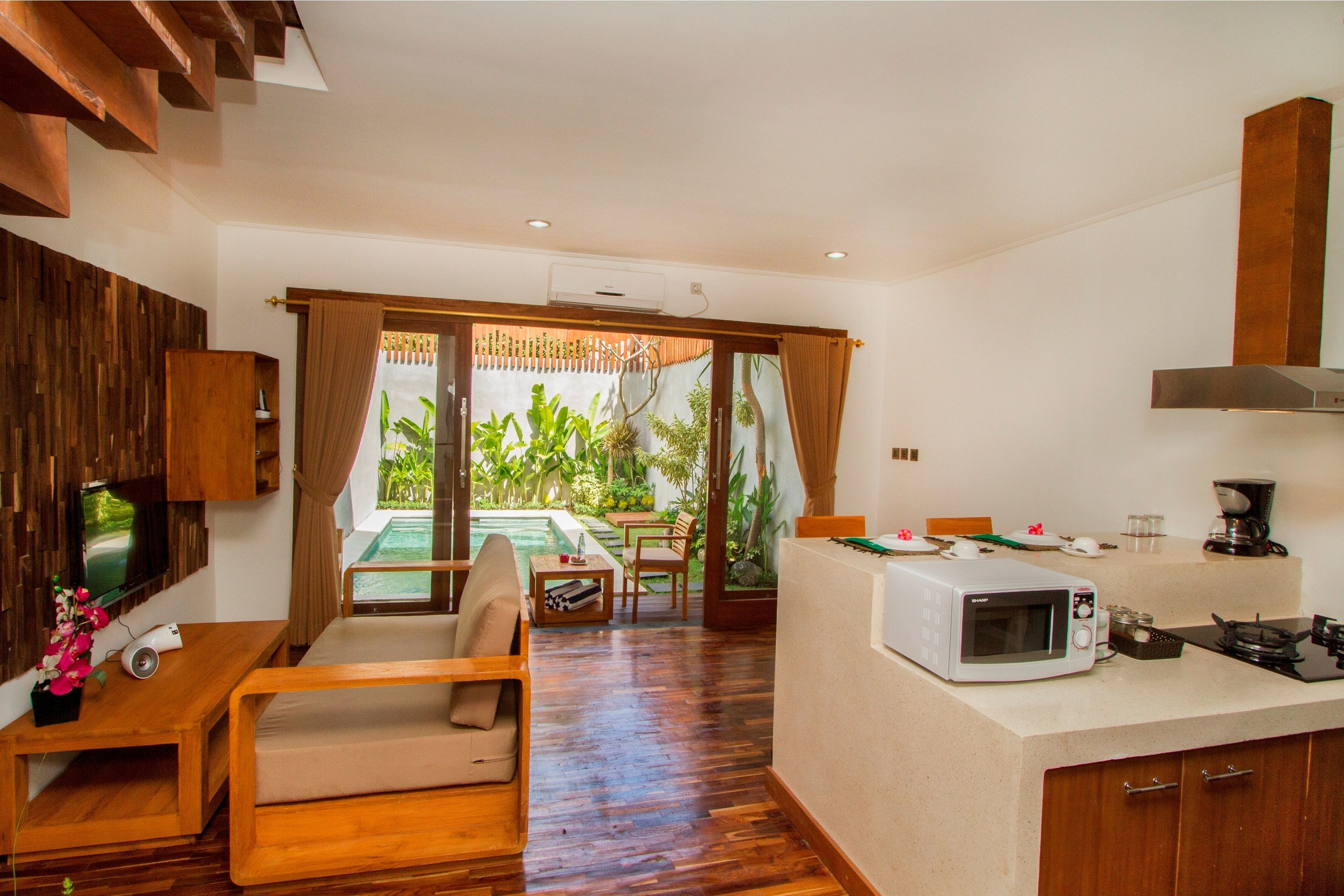 Delu Villas & Suites