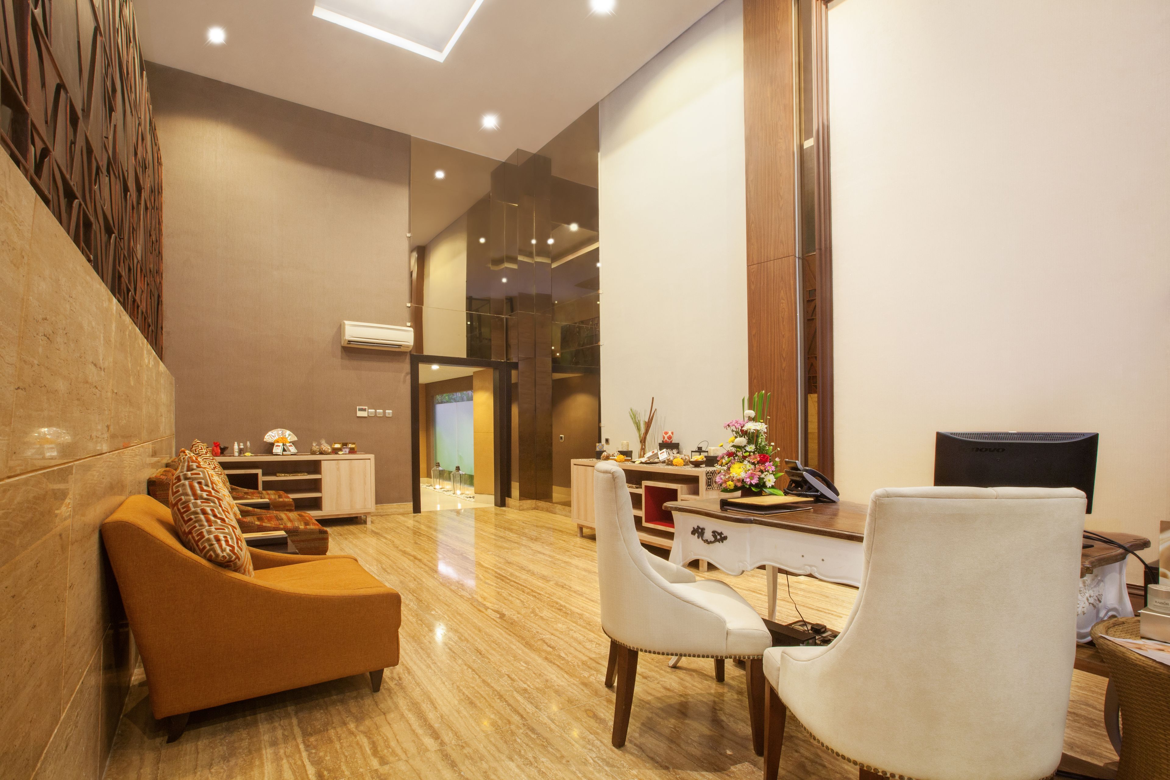 de Vins Sky Seminyak Hotel