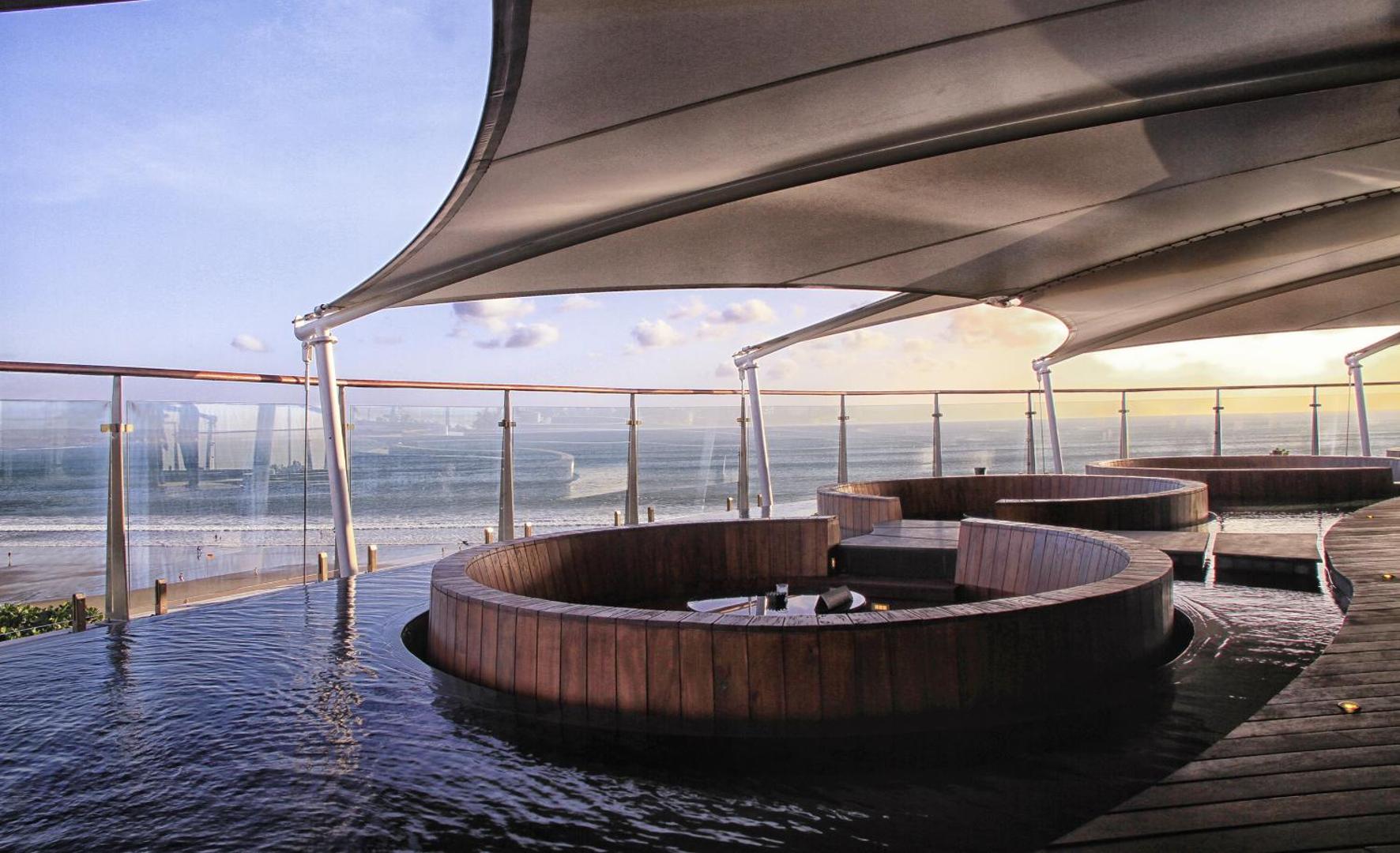 Double Six Luxury Hotel