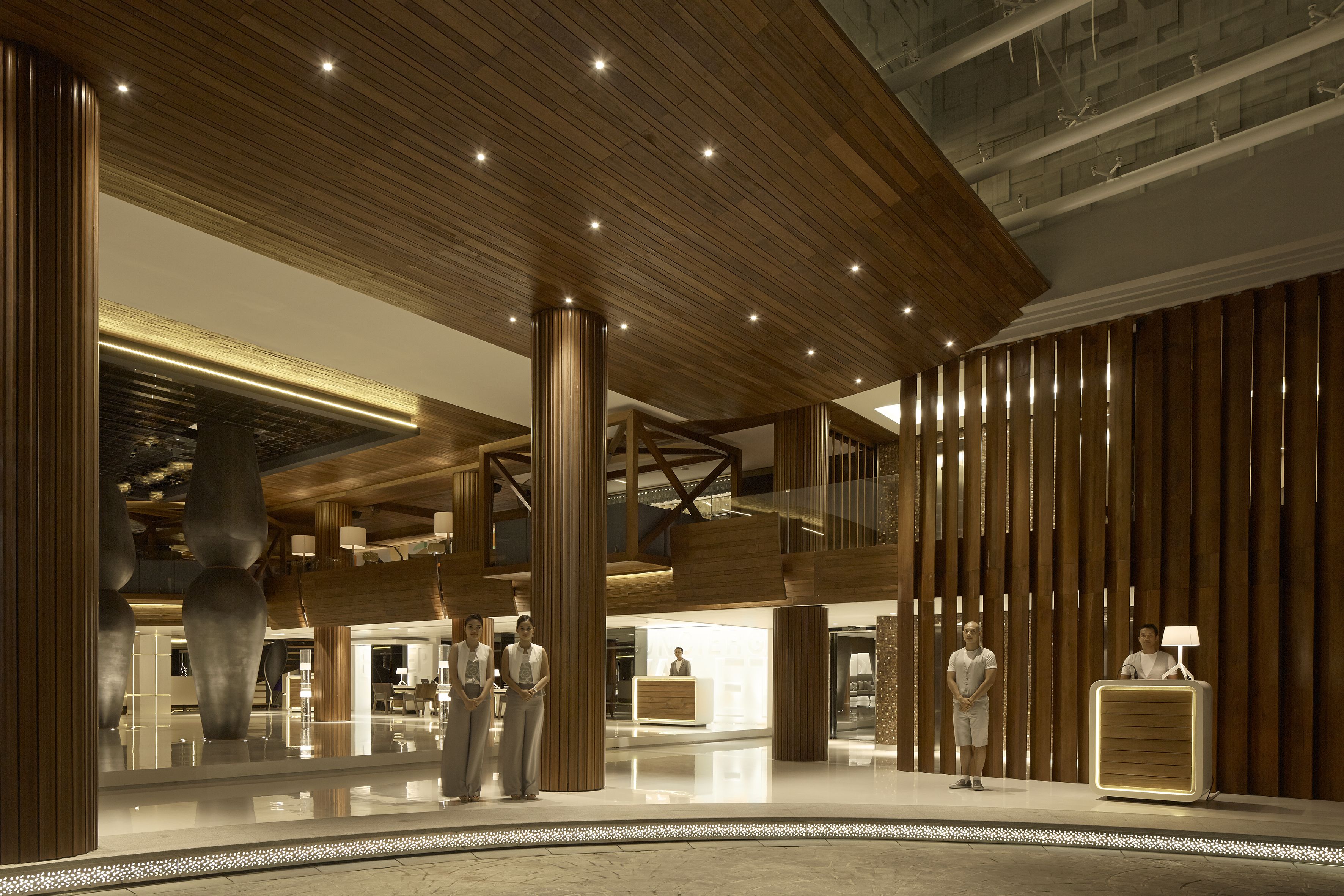 Double Six Luxury Hotel