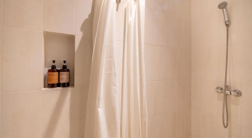 Gelatik Bed and Breakfast - Hostel