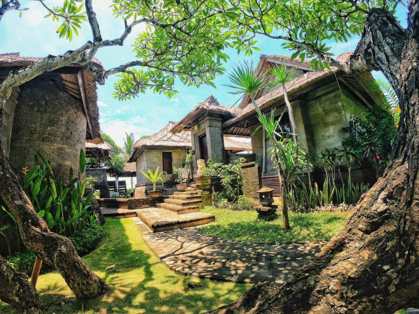 Grand Balisani Suites