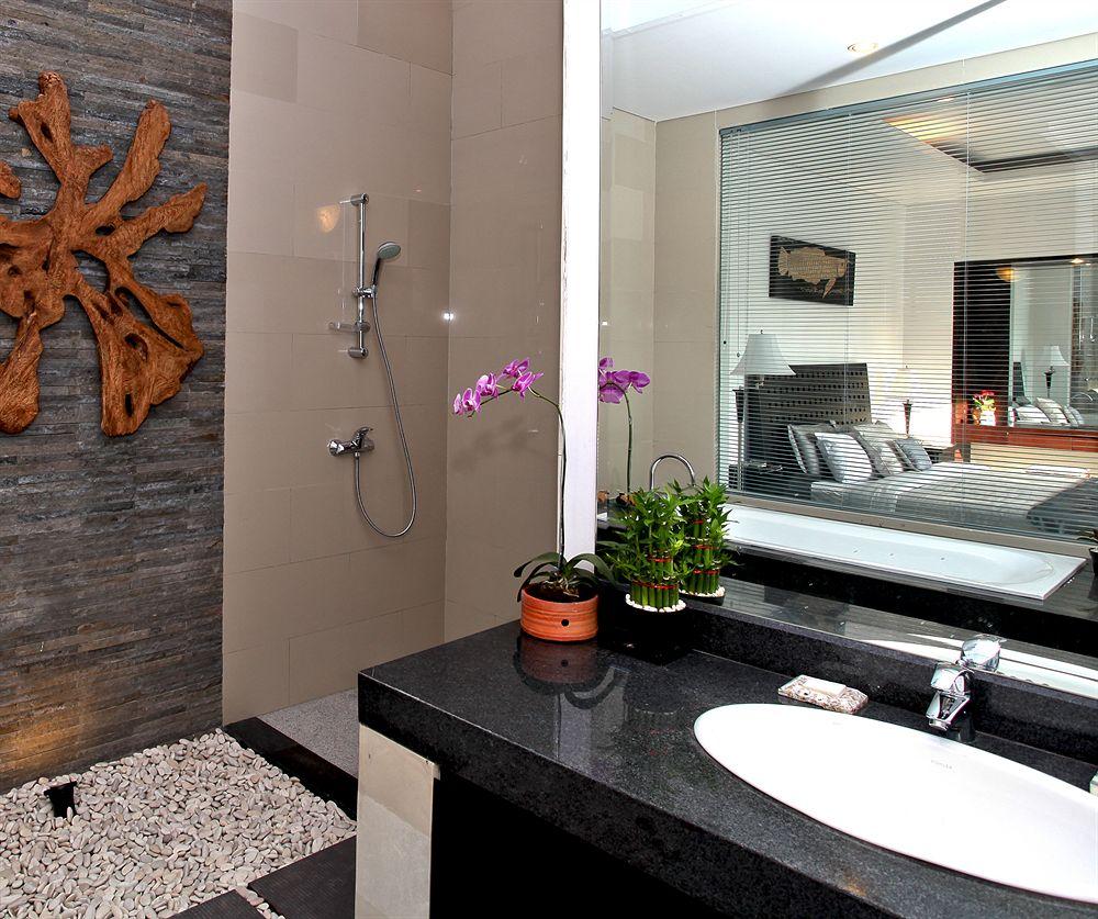Heliconia Villa