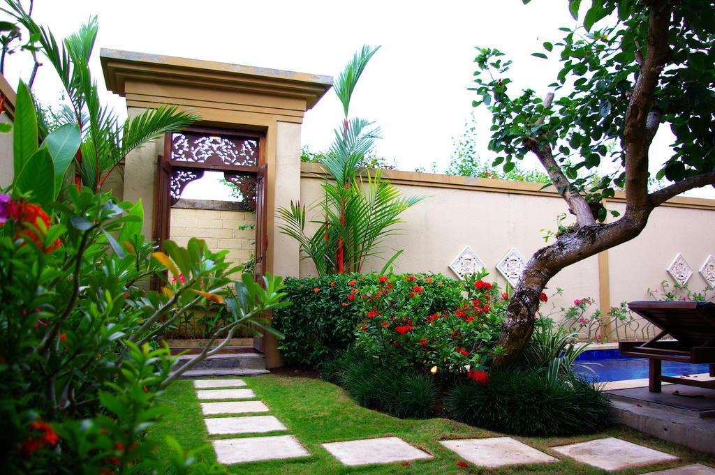 Heliconia Villa