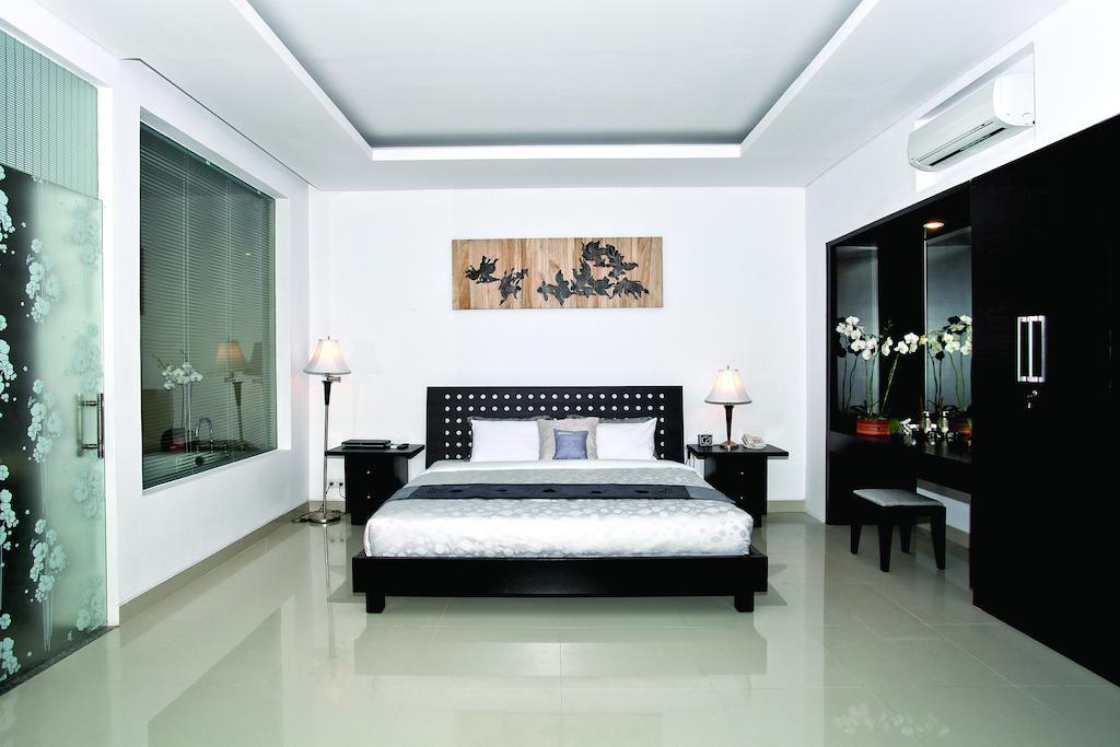 Heliconia Villa