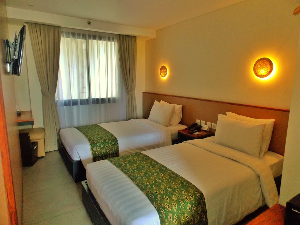 Hotel Dafam Savvoya Seminyak
