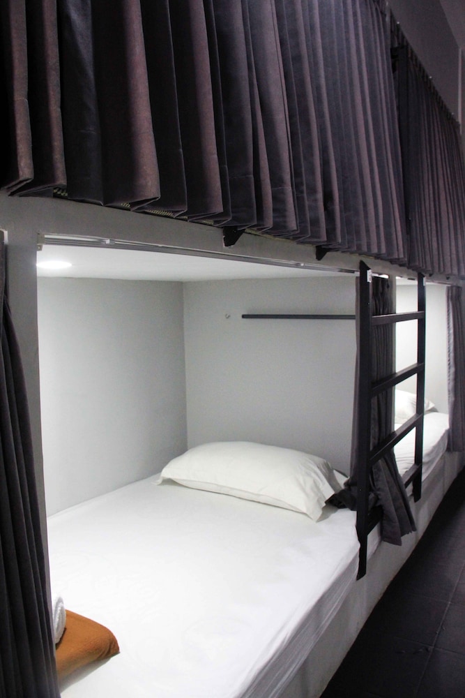 Hotel Sunset Capsule - Hostel