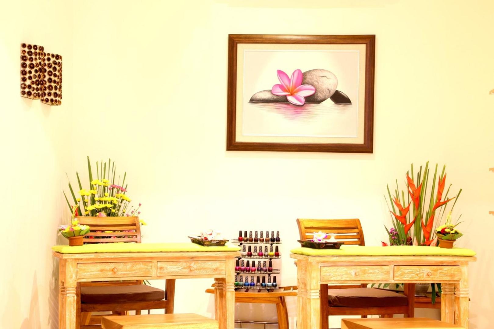 Jas Green Villas and Spa
