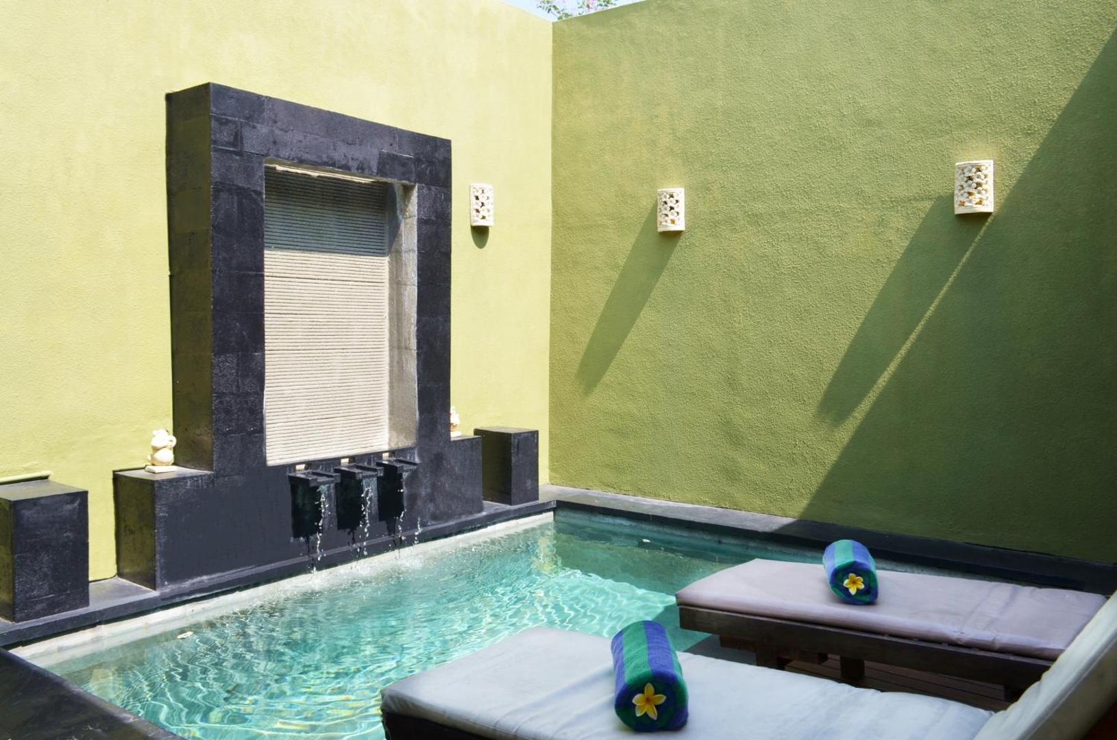 Jas Green Villas and Spa