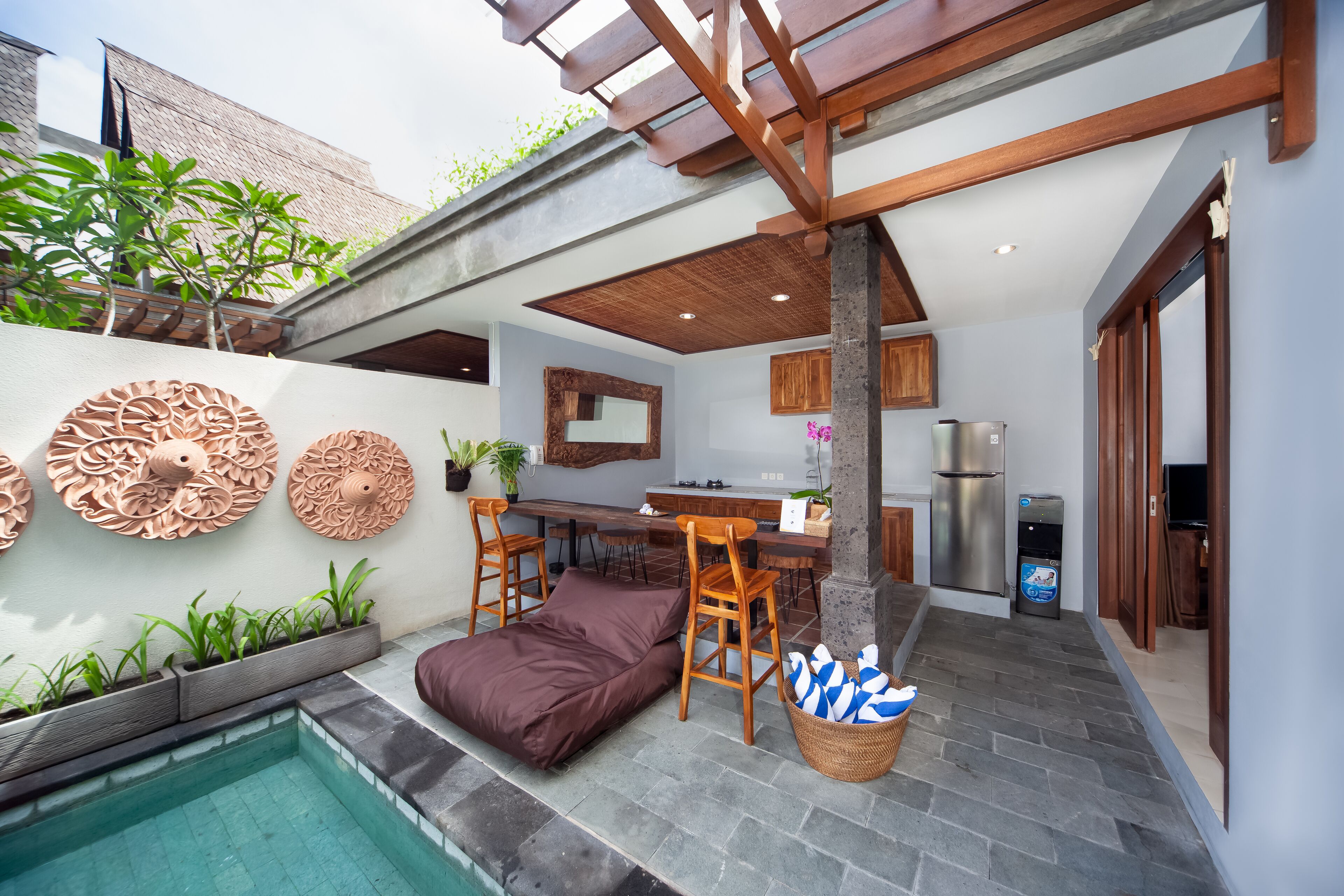 Kusuma Living & Villas