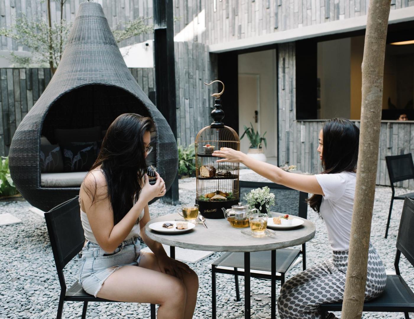 Lloyd's Inn Bali