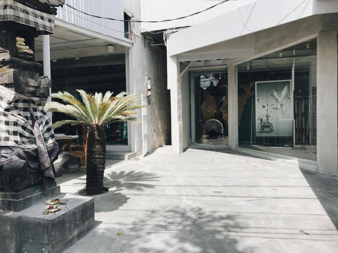 Lloyd's Inn Bali