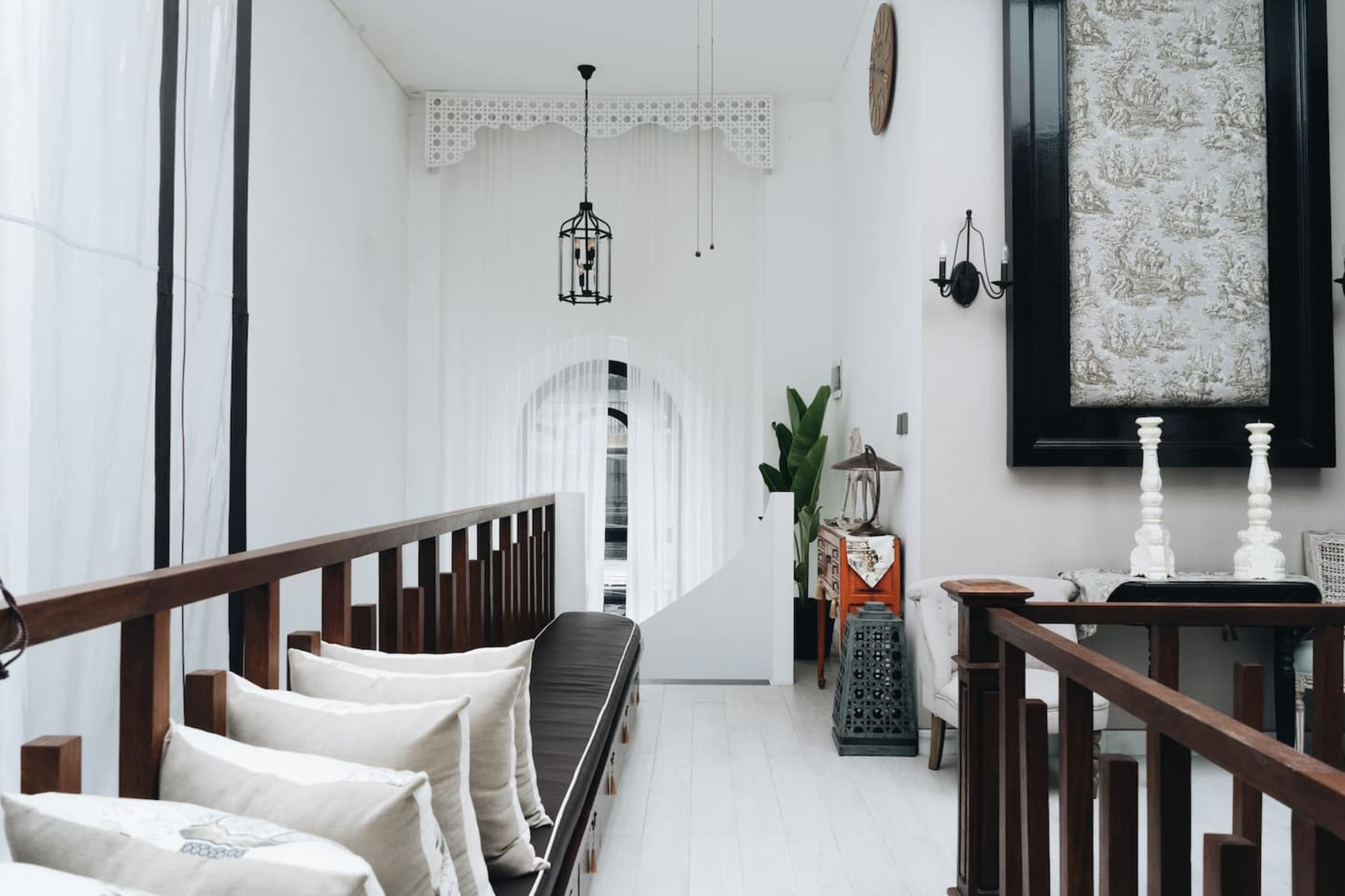 Luxurious 3BR Villa Muzo with Pool by Azure near W