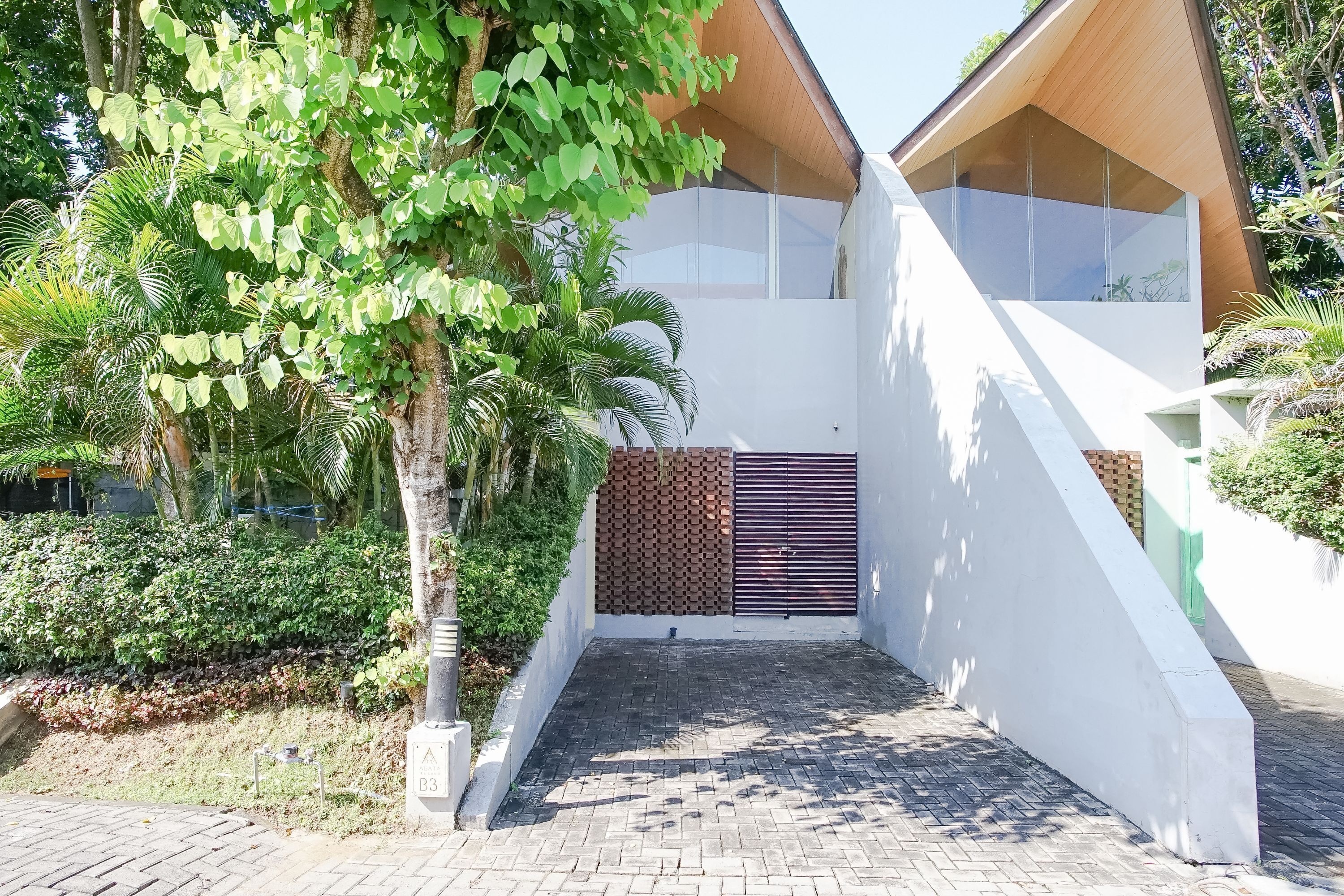 Manda Villa