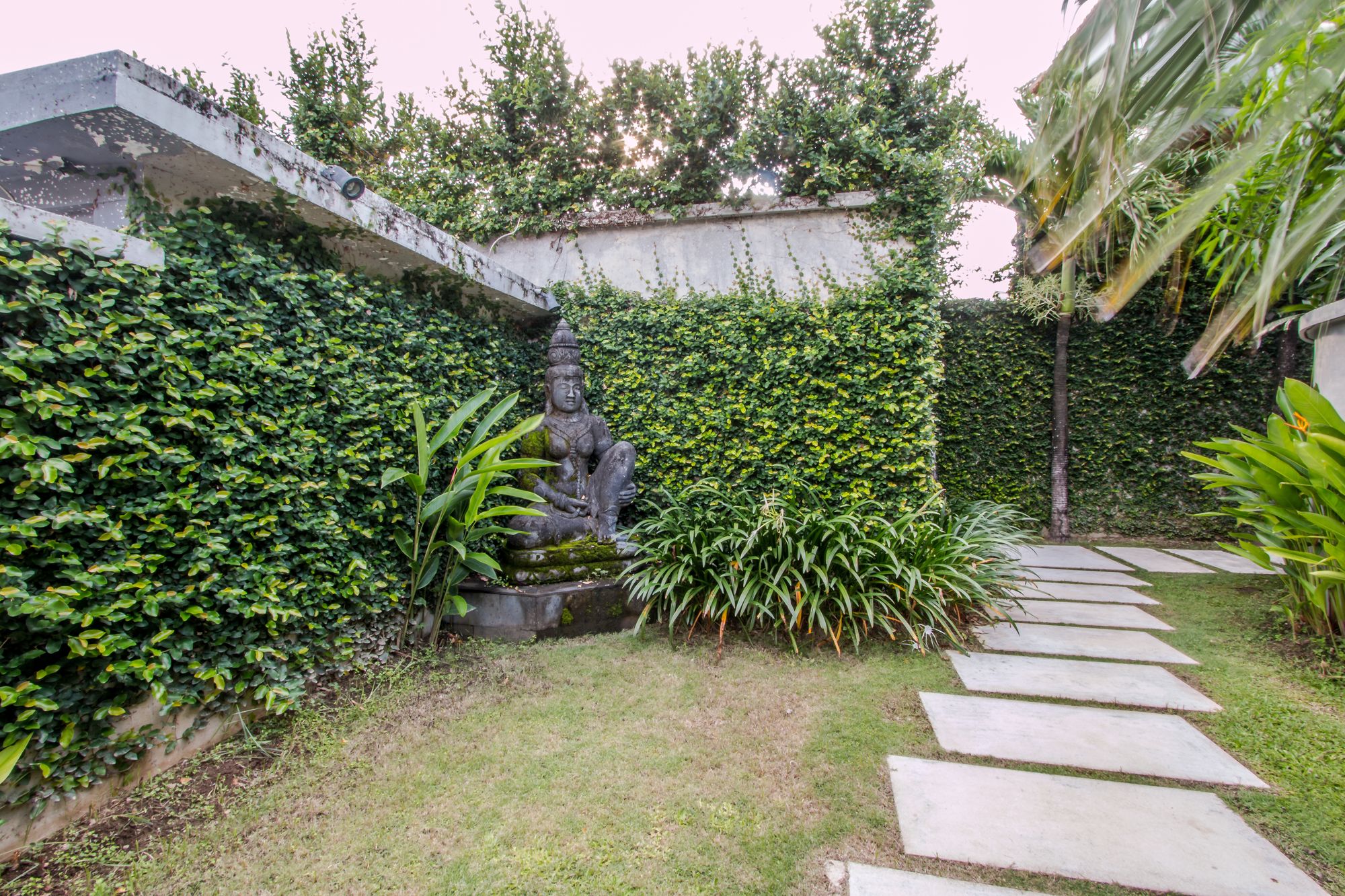 Maya Villa