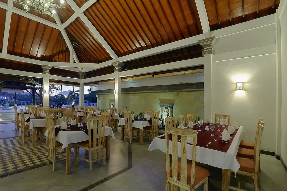 Nipuri Hotel