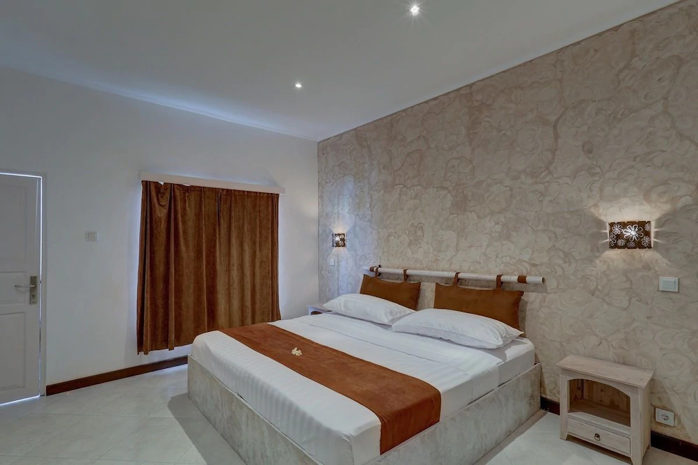 Nipuri Hotel
