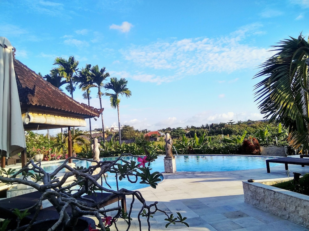 Nipuri Hotel
