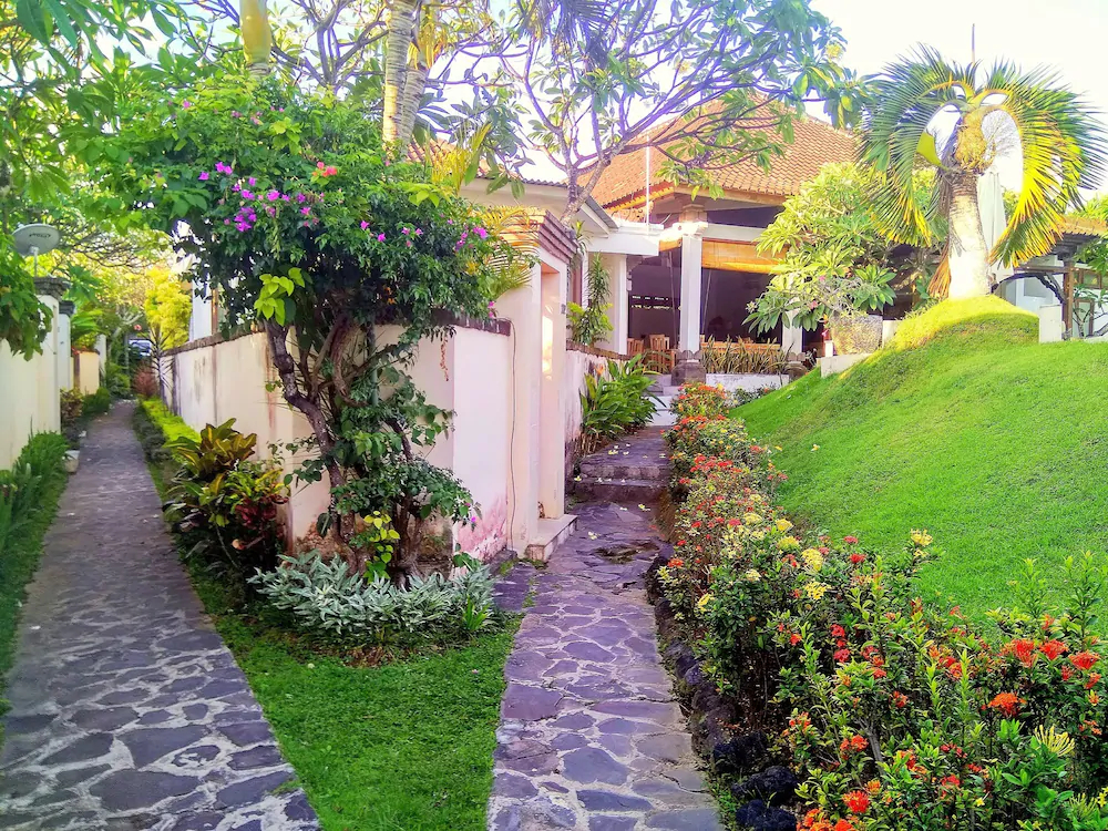 Nipuri Hotel