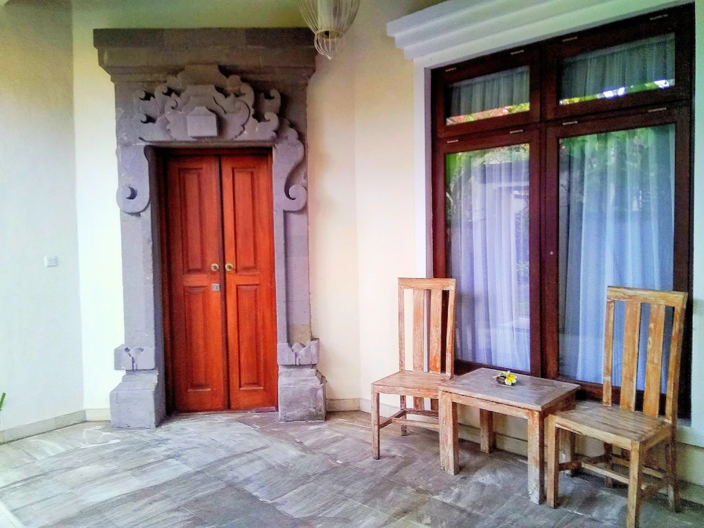 Nipuri Hotel