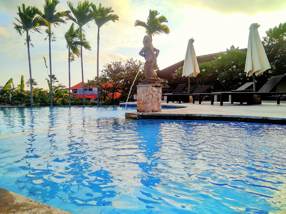 Nipuri Hotel