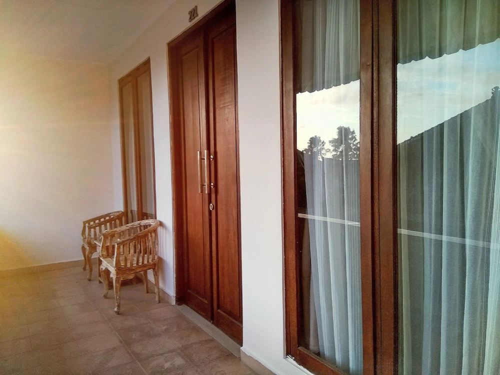 Nipuri Hotel