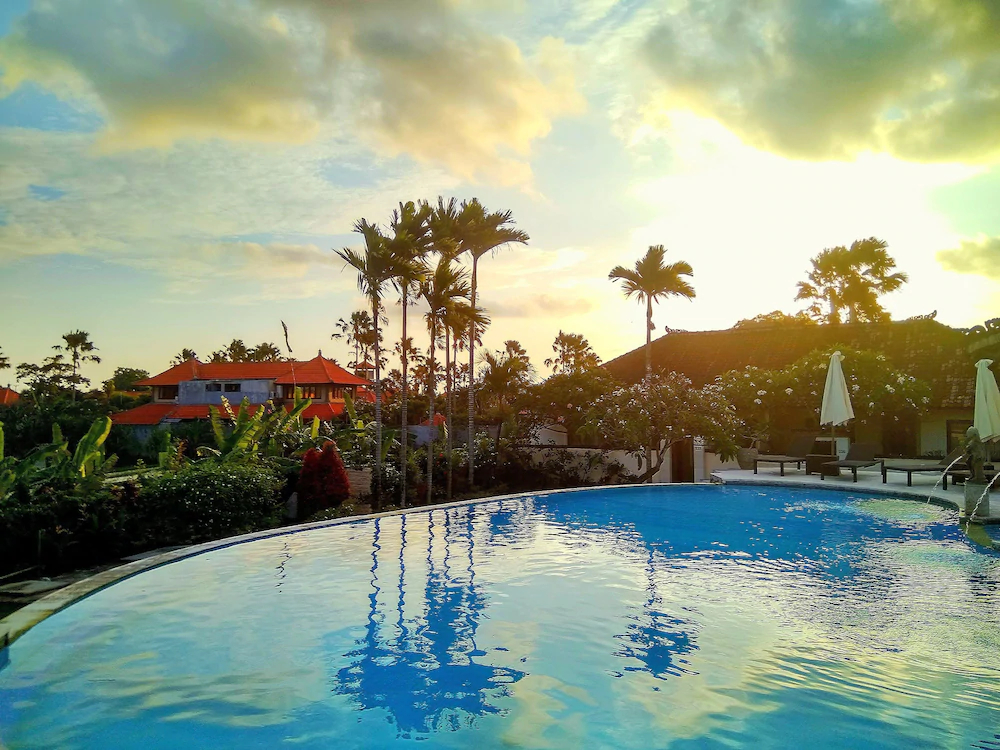 Nipuri Hotel