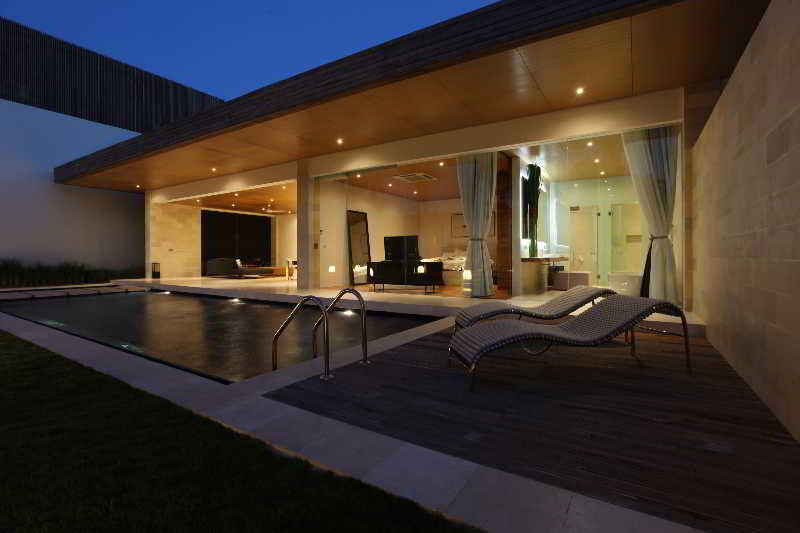 One Eleven / 111 Resort