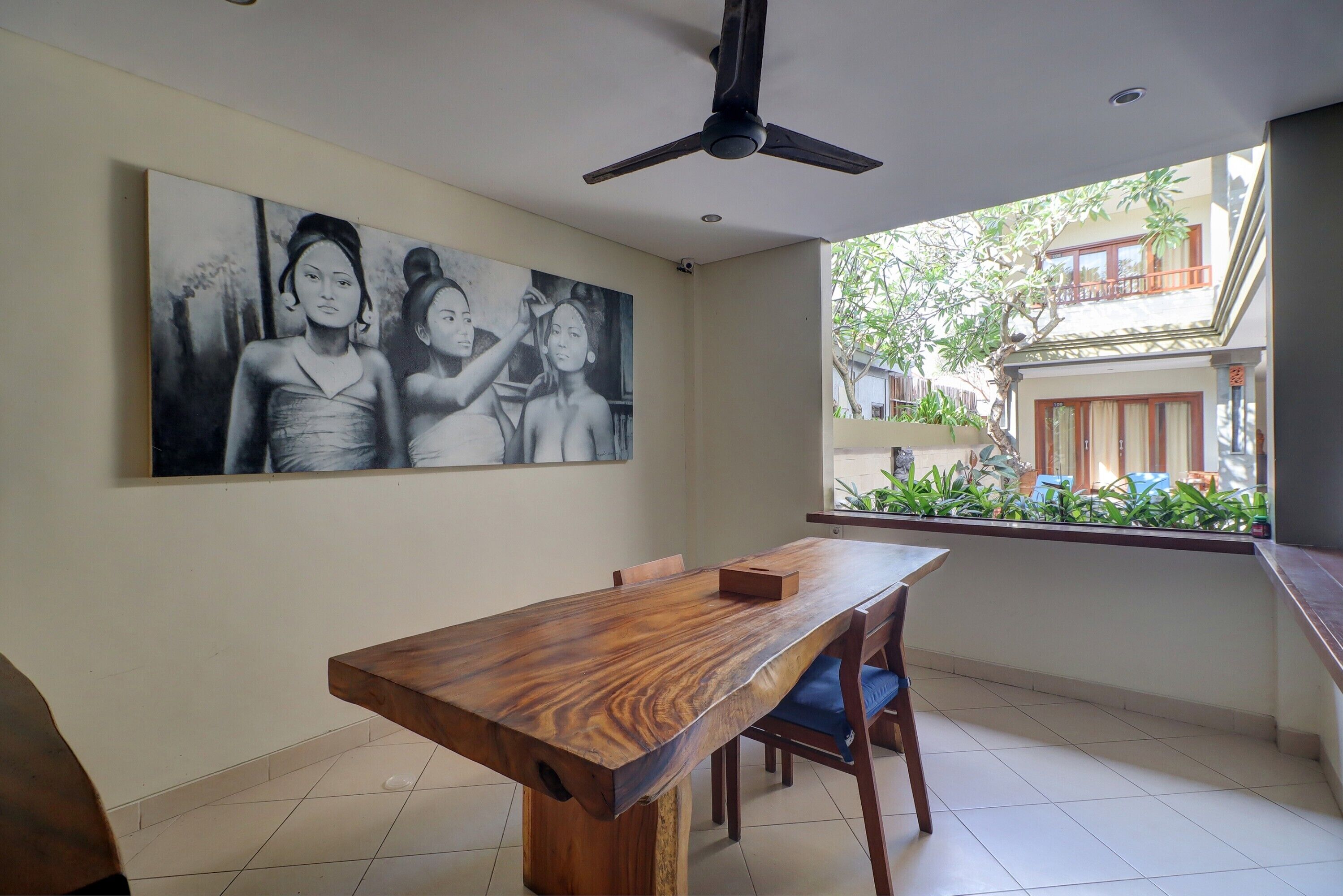 OYO Life 92852 Singgah Hotel Legian