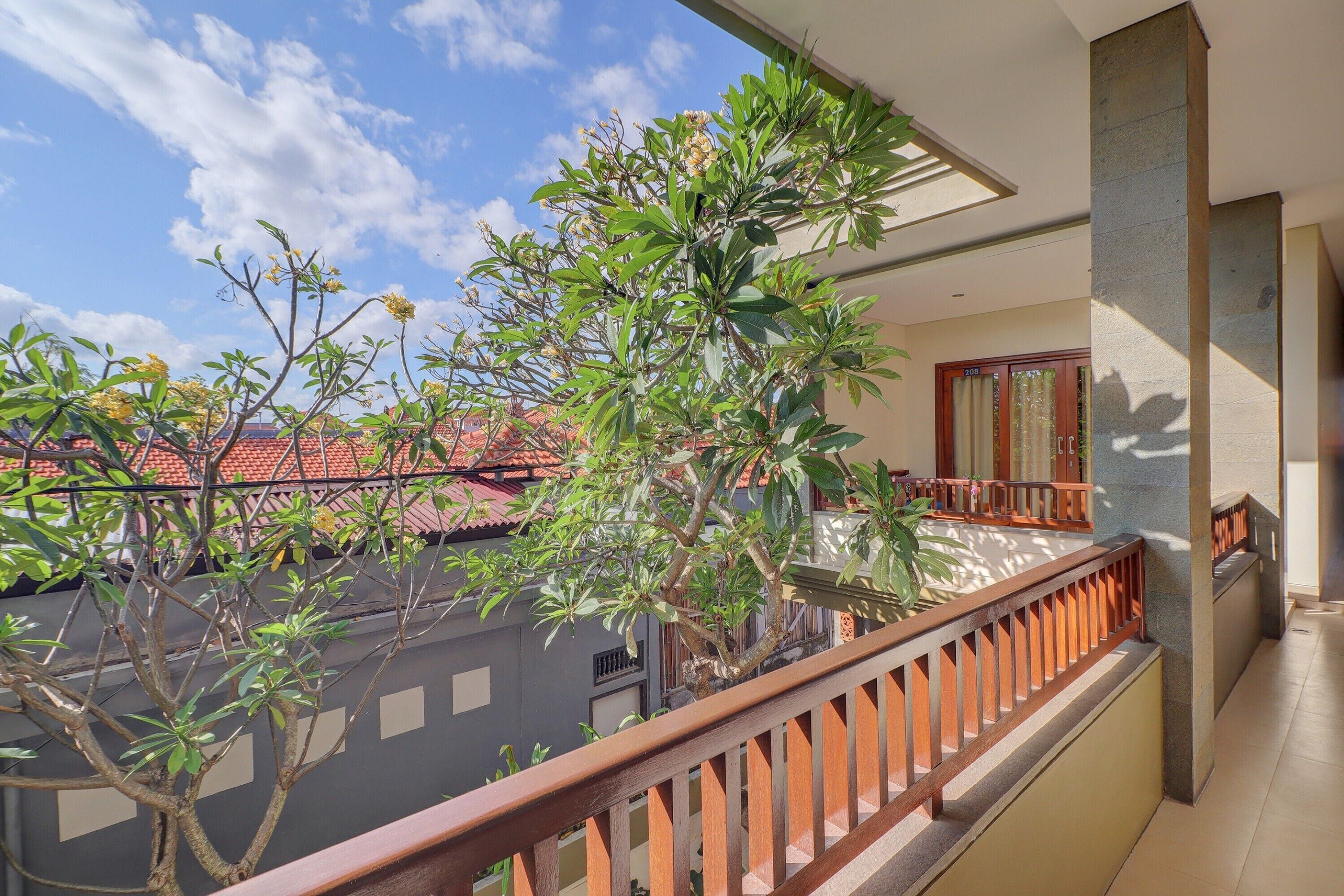OYO Life 92852 Singgah Hotel Legian
