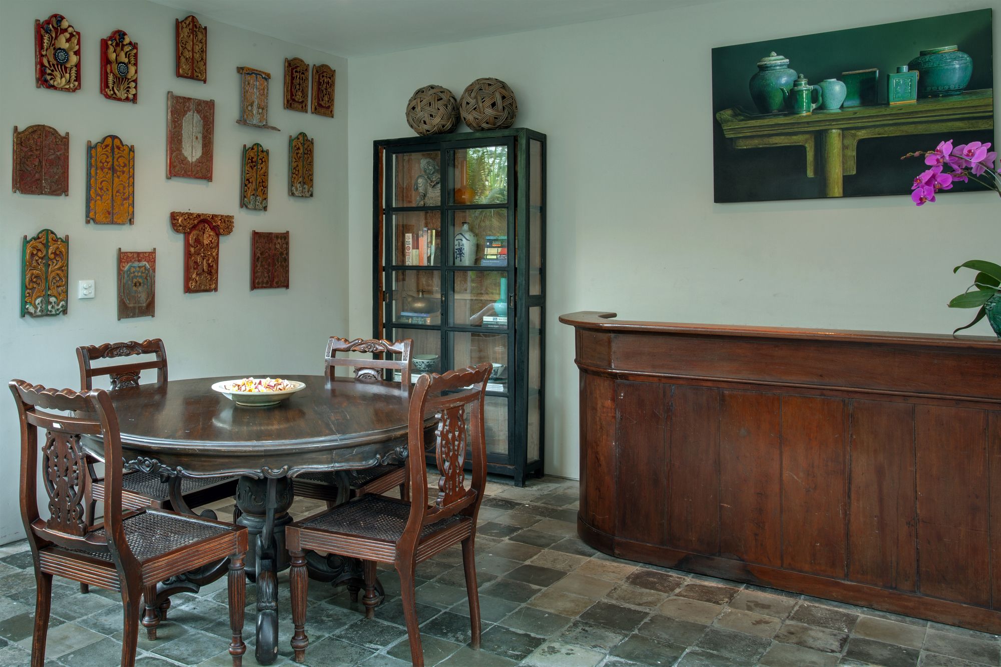 Room & Vespa 3