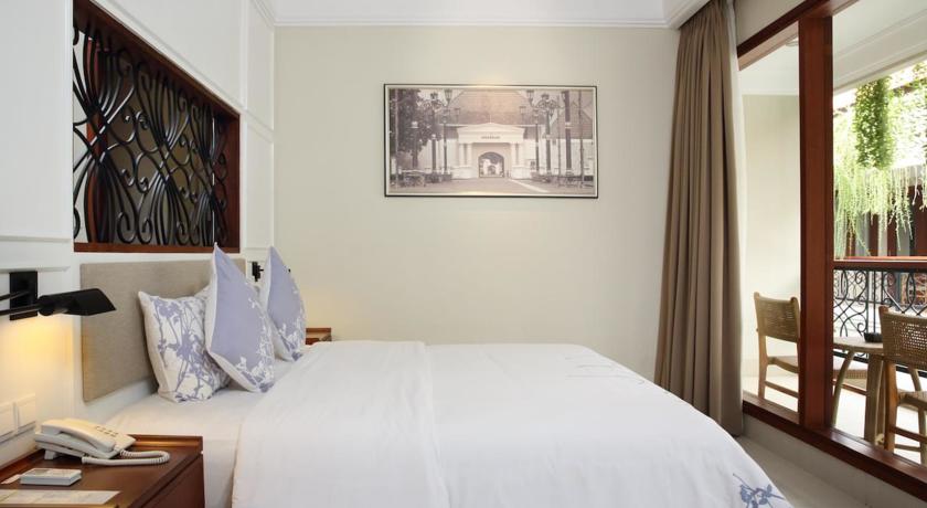 Seminyak Lagoon All Suites Hotel