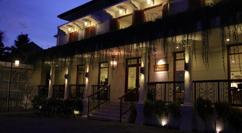 Seminyak Lagoon All Suites Hotel