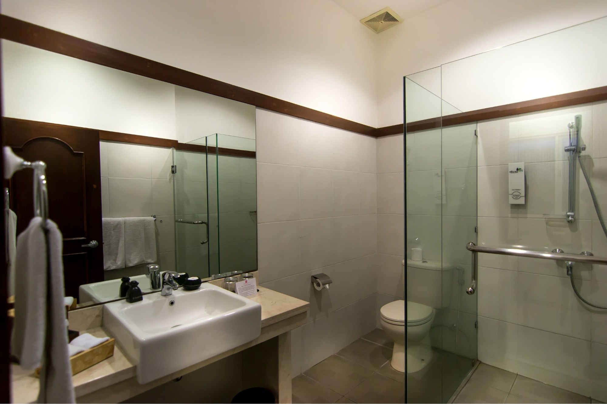 Seminyak Square Hotel
