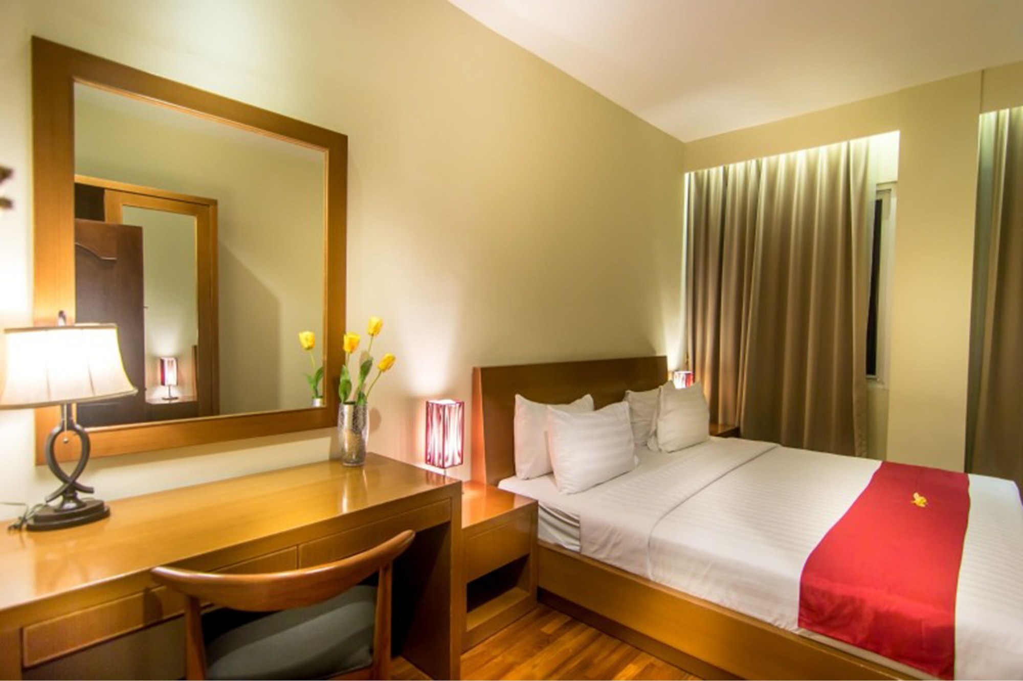 Seminyak Square Hotel