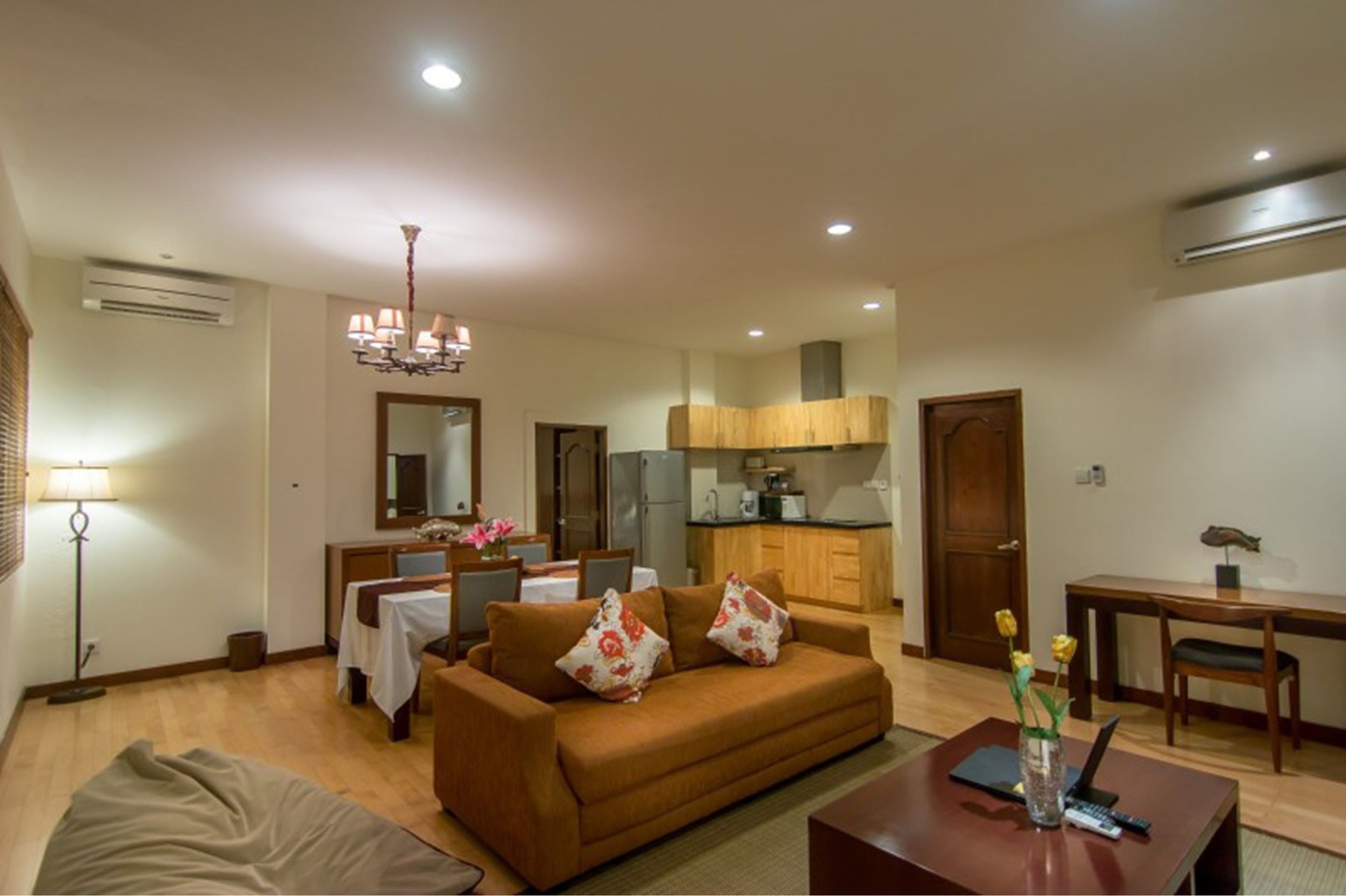 Seminyak Square Hotel