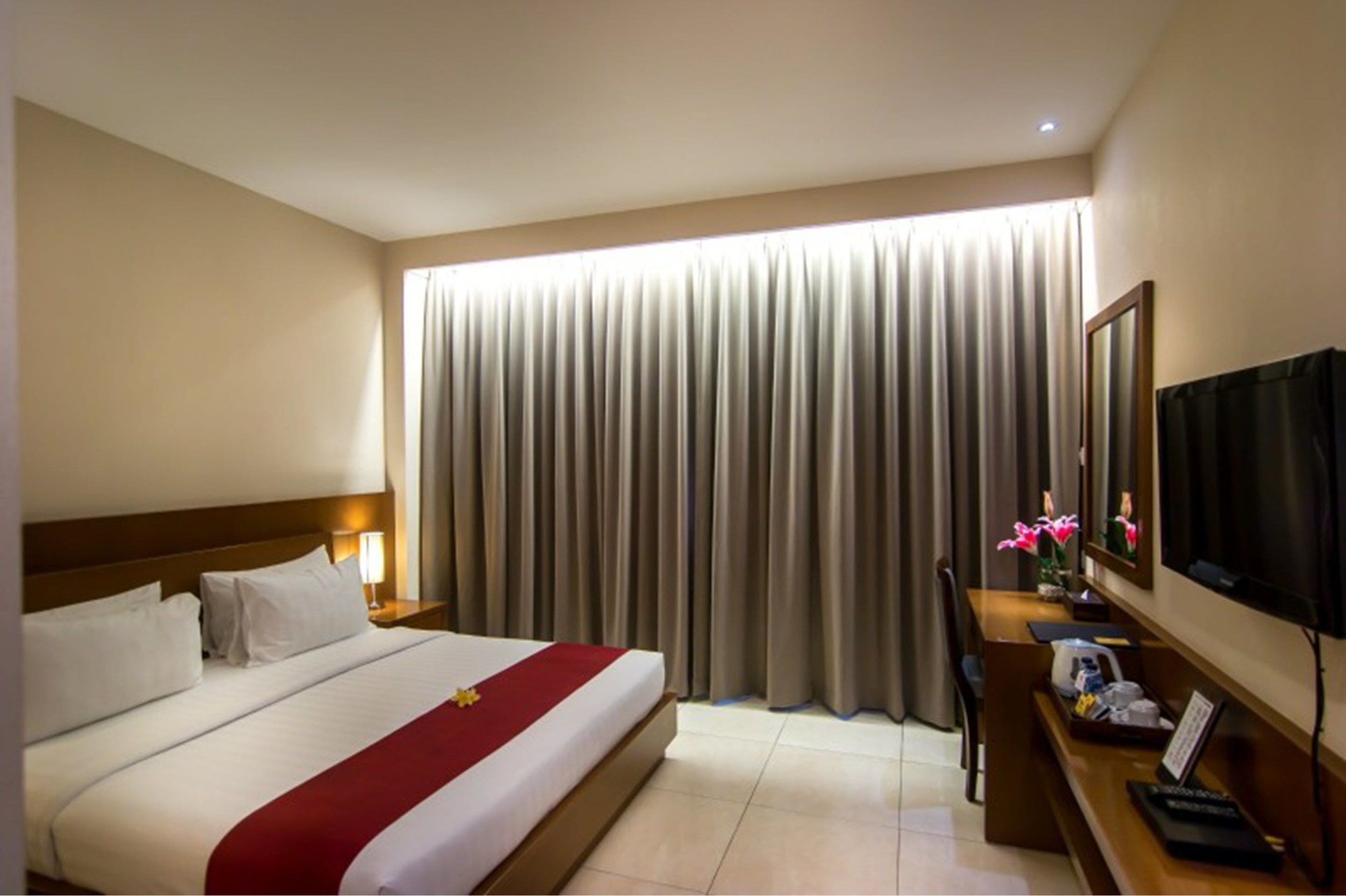 Seminyak Square Hotel