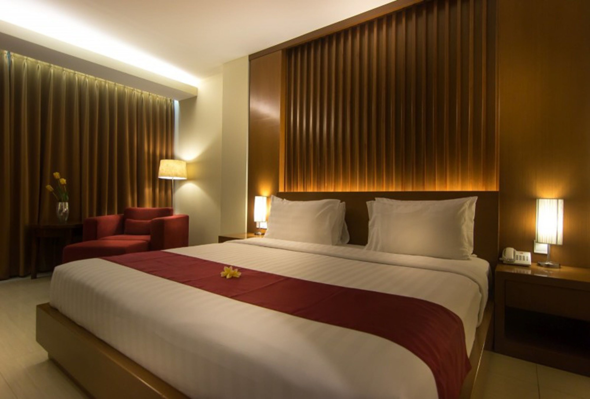 Seminyak Square Hotel