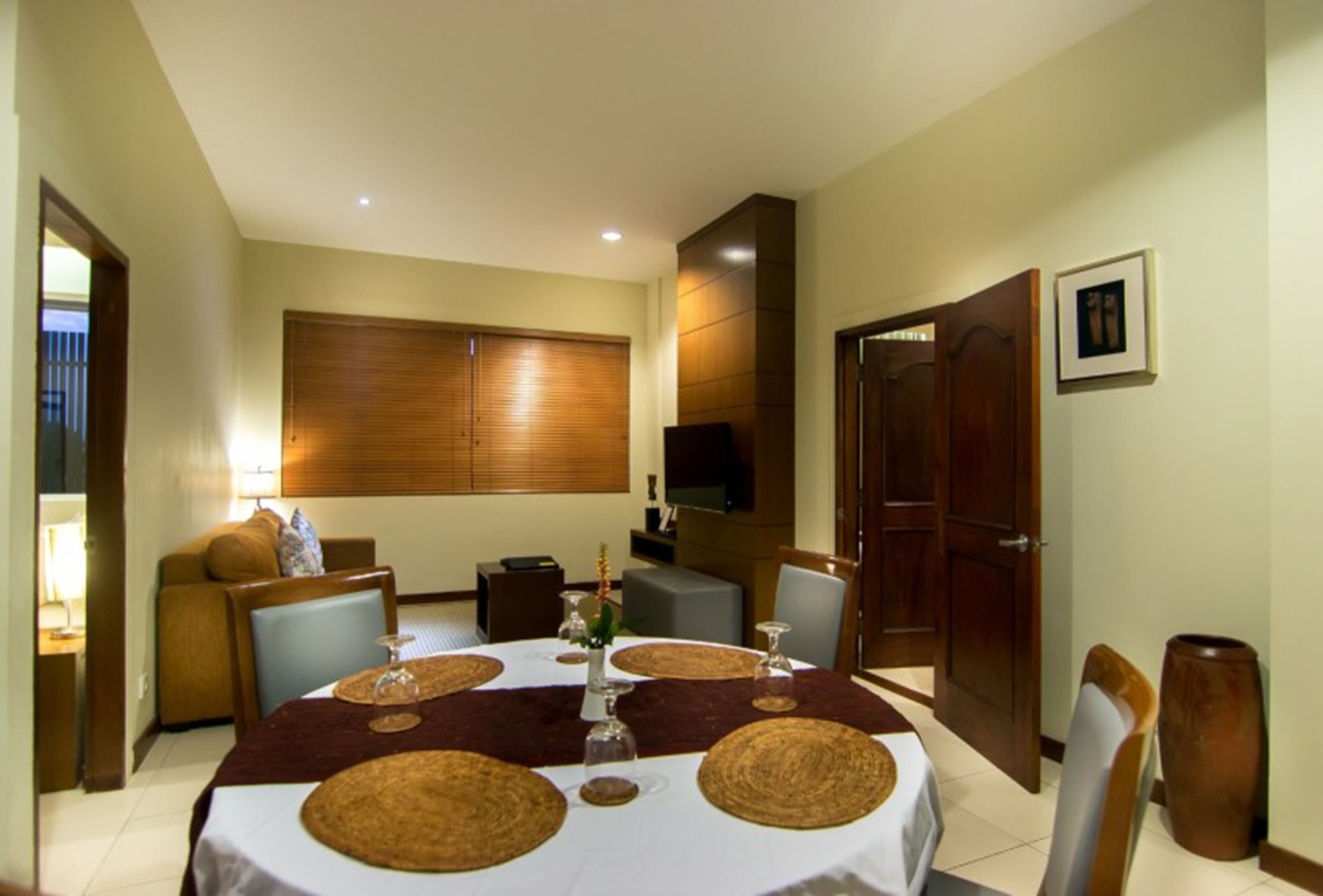 Seminyak Square Hotel