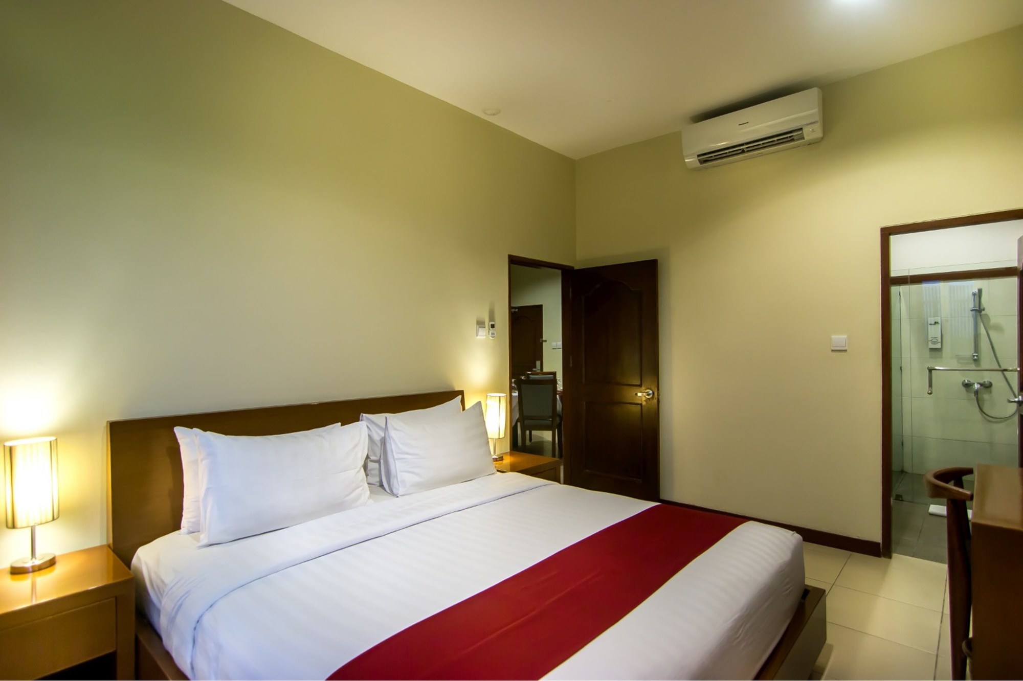 Seminyak Square Hotel