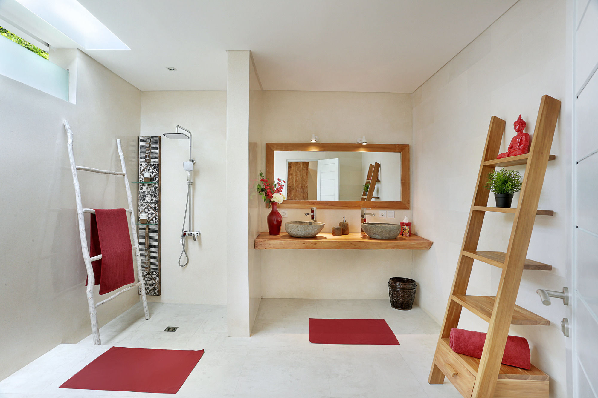 Seminyak White Design Villa