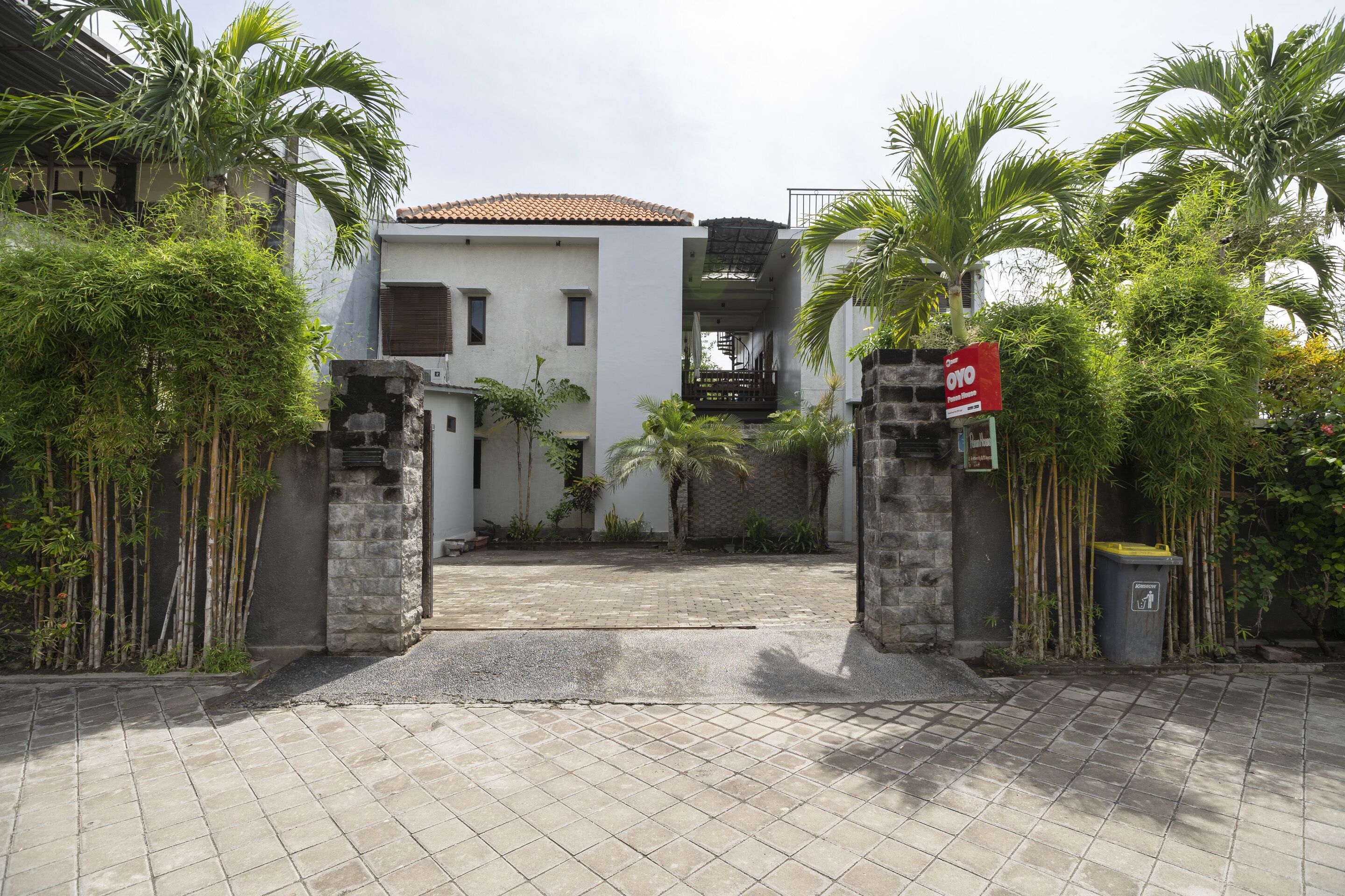 Super OYO 2417 Panen House