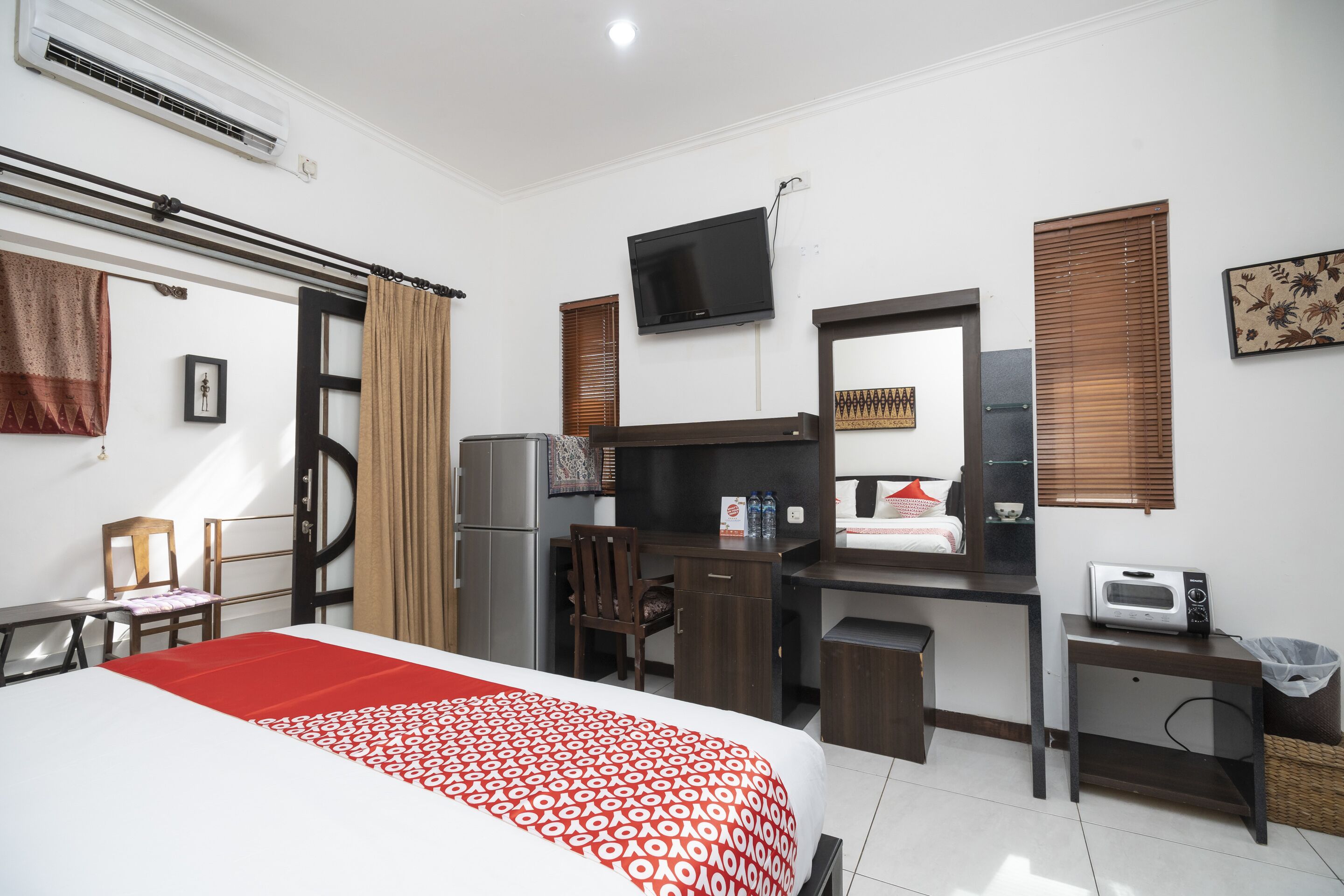 Super OYO 2417 Panen House