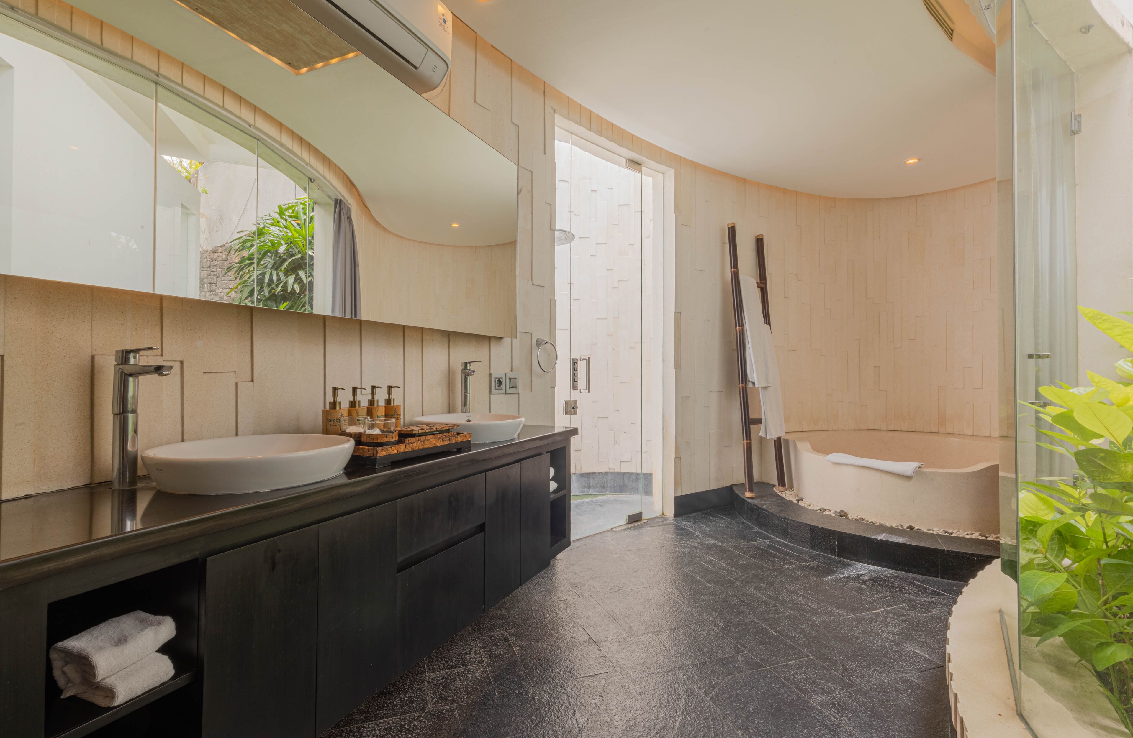 Taman Mesari Luxury Villa