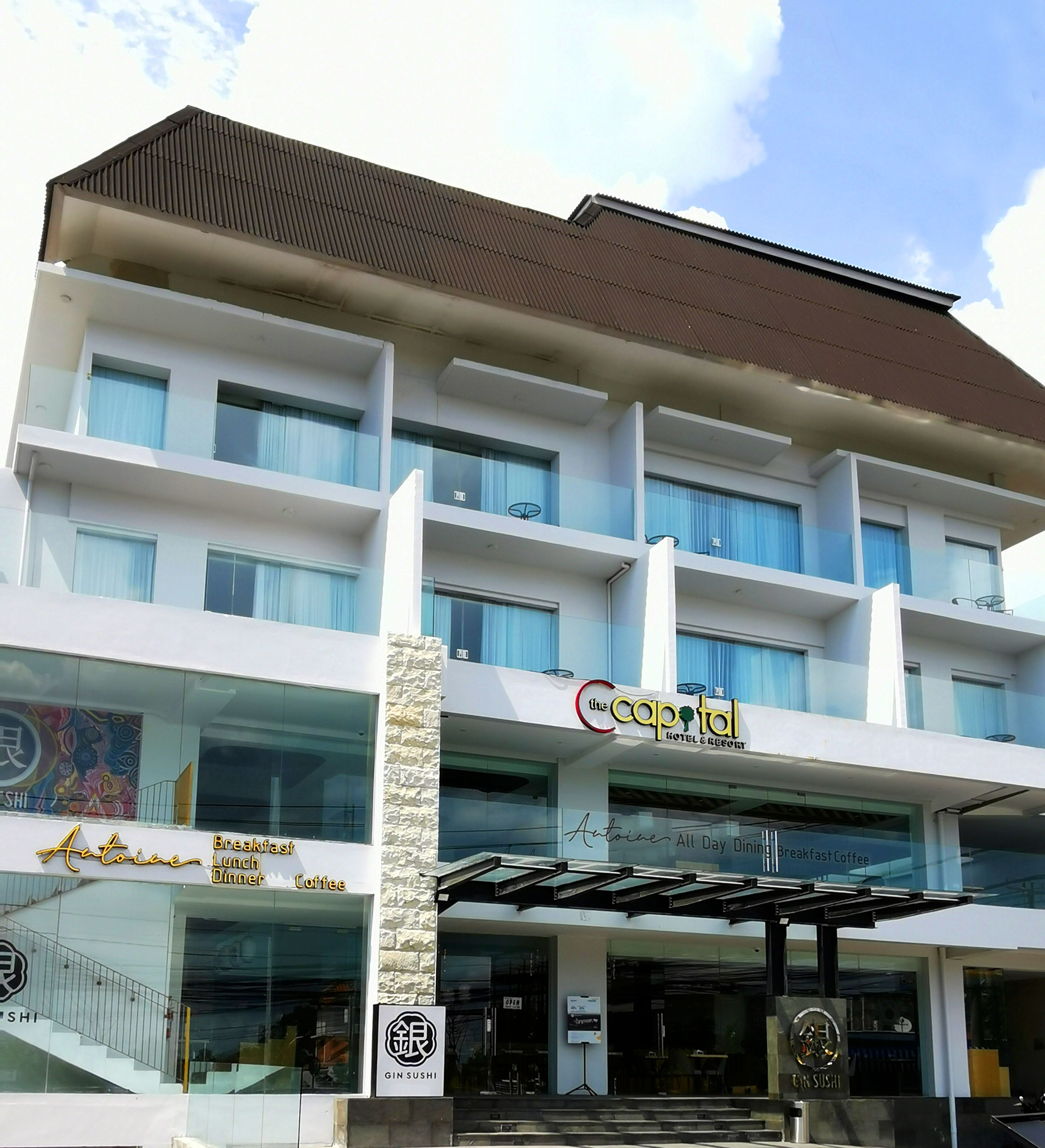 The Capital Hotel & Resort
