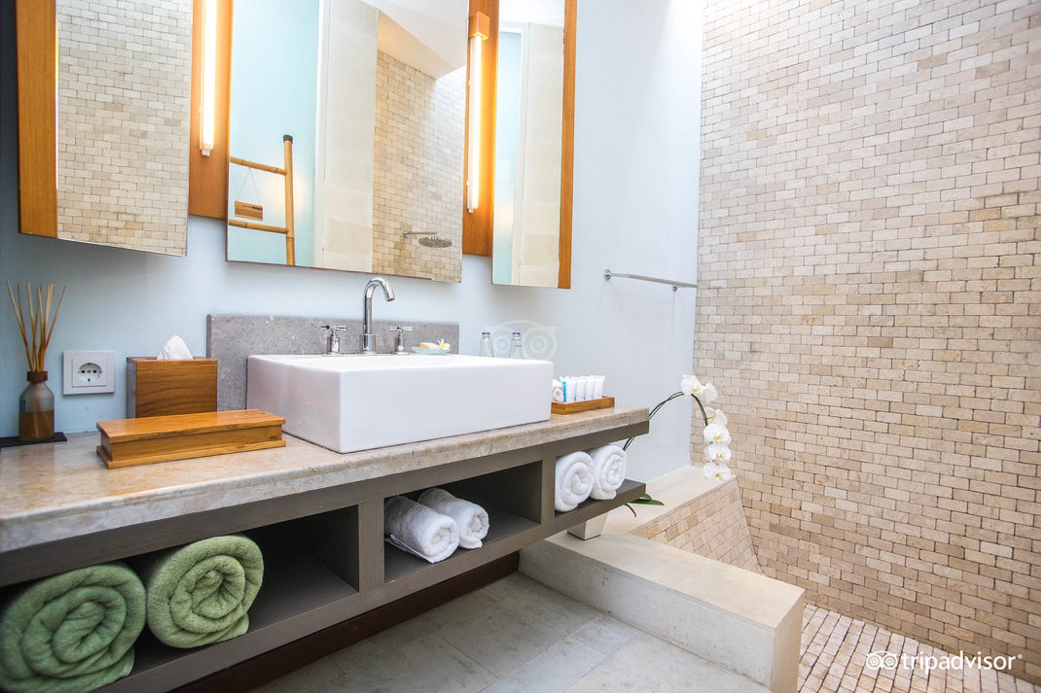 The Elysian Boutique Villa Hotel