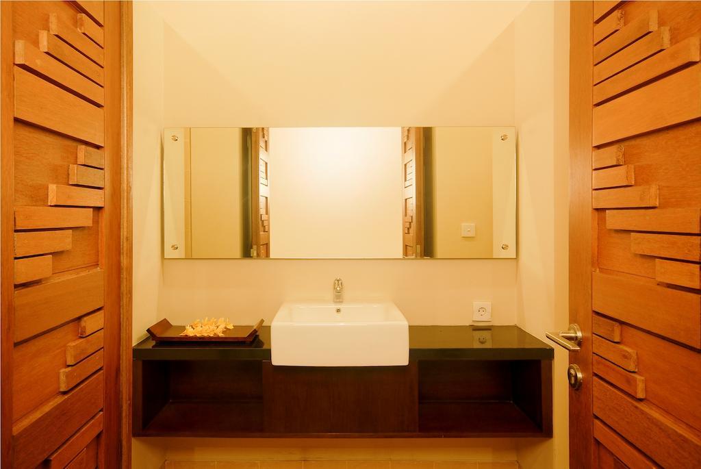 The Green Zhurga Suite