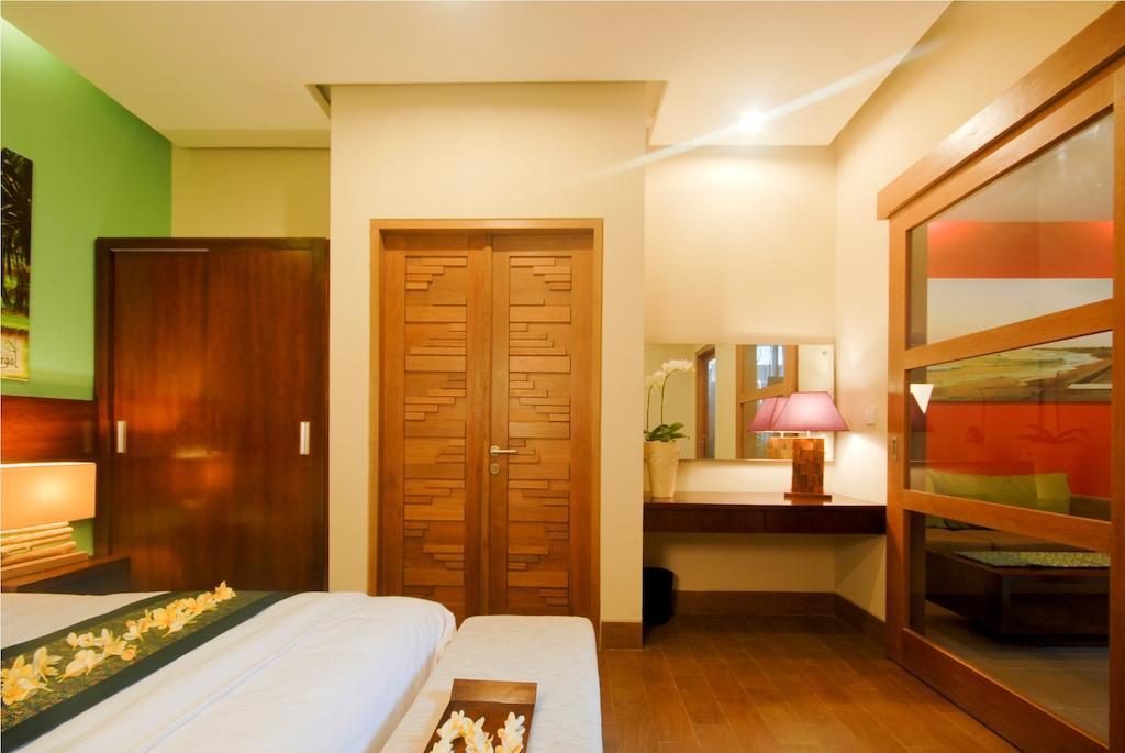 The Green Zhurga Suite